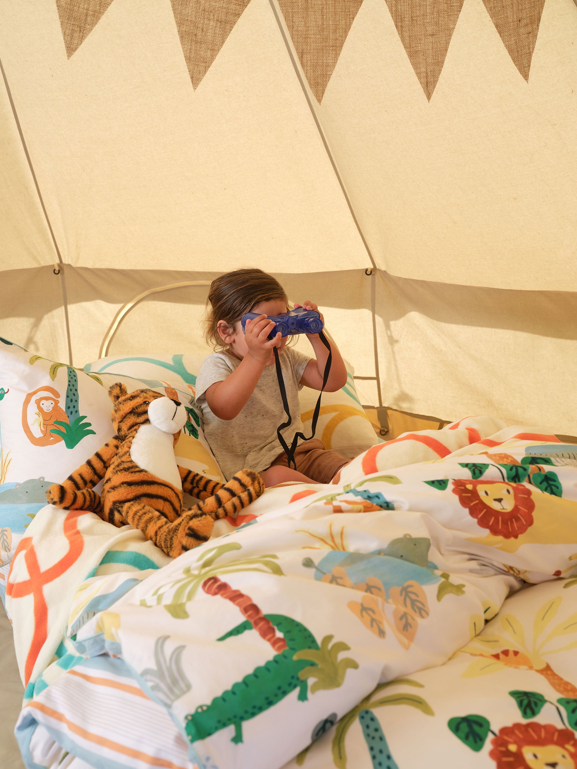 Creatures Great and Small Quilt Cover Set
