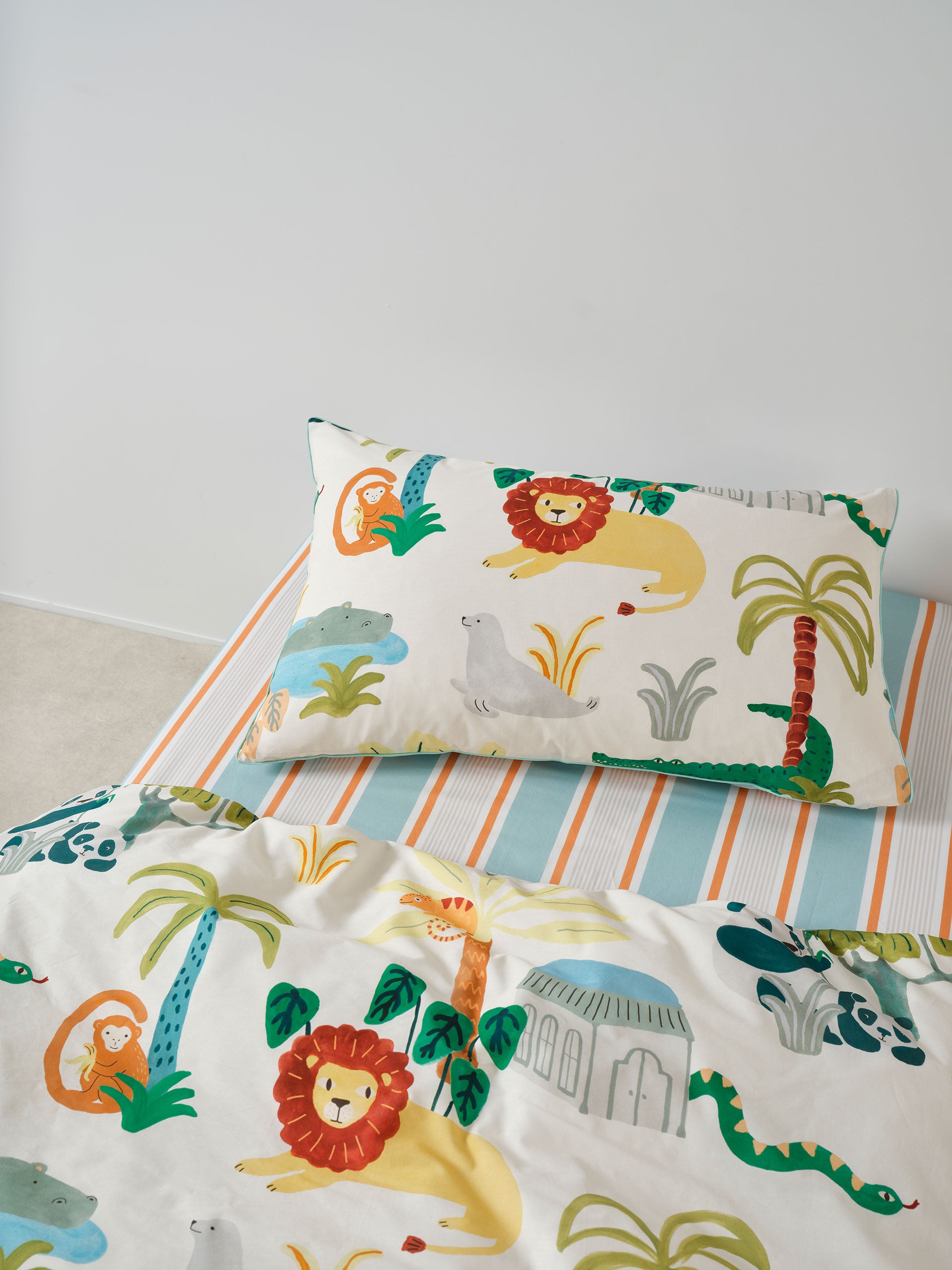 Creatures Great and Small Quilt Cover Set