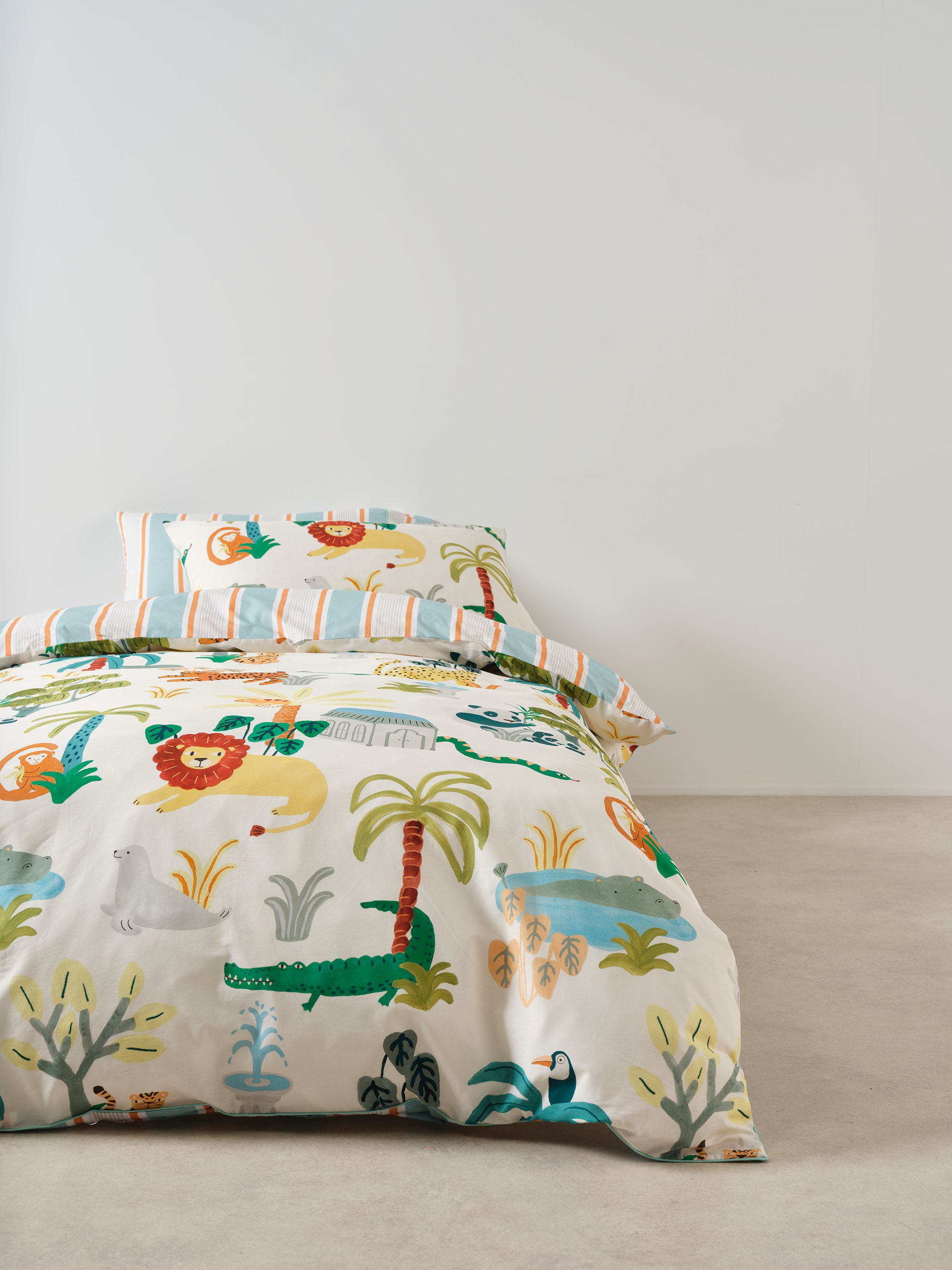 Creatures Great and Small Quilt Cover Set