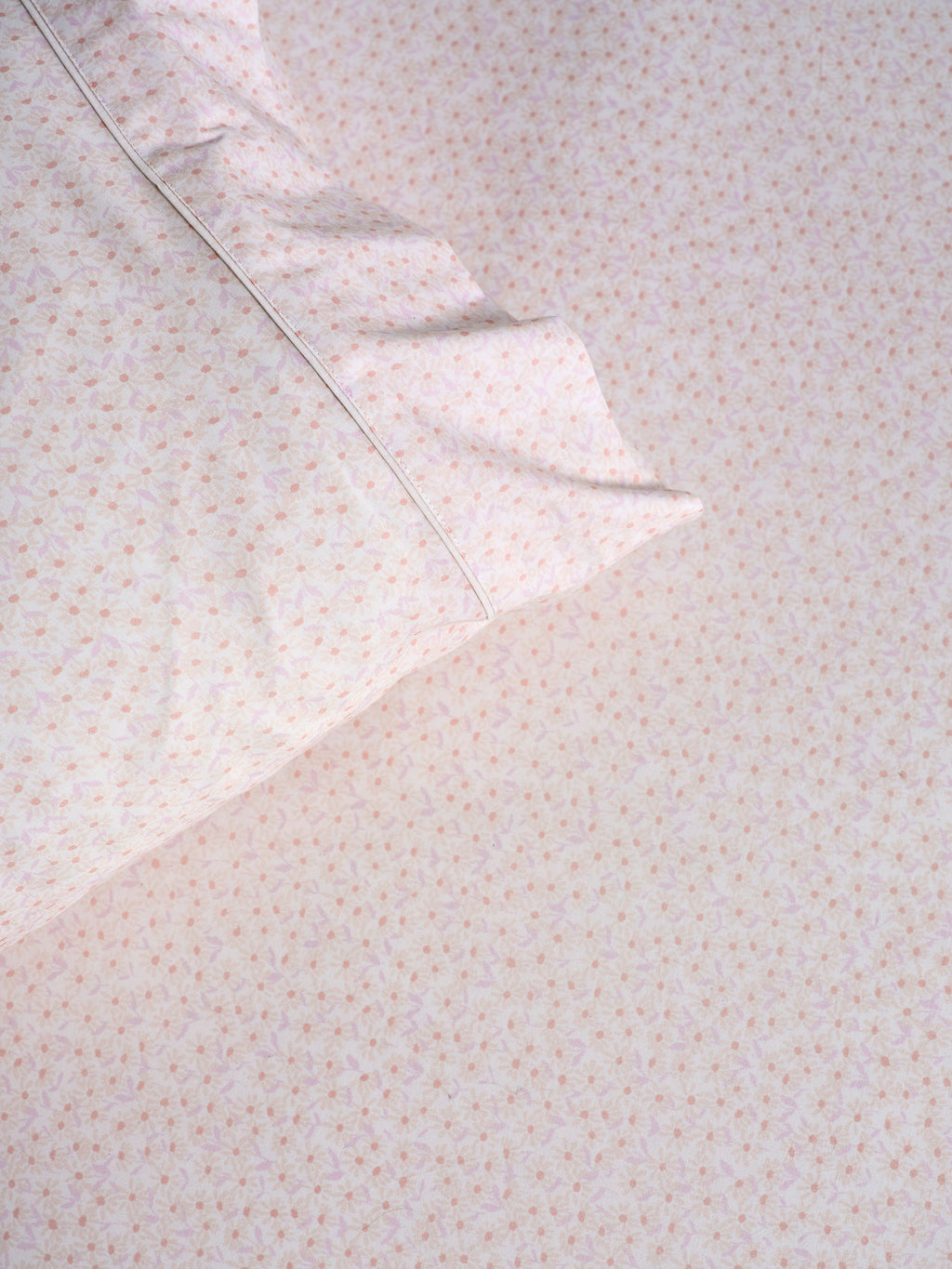 Daisy Meadow Fitted Sheet + Pillowcase Set