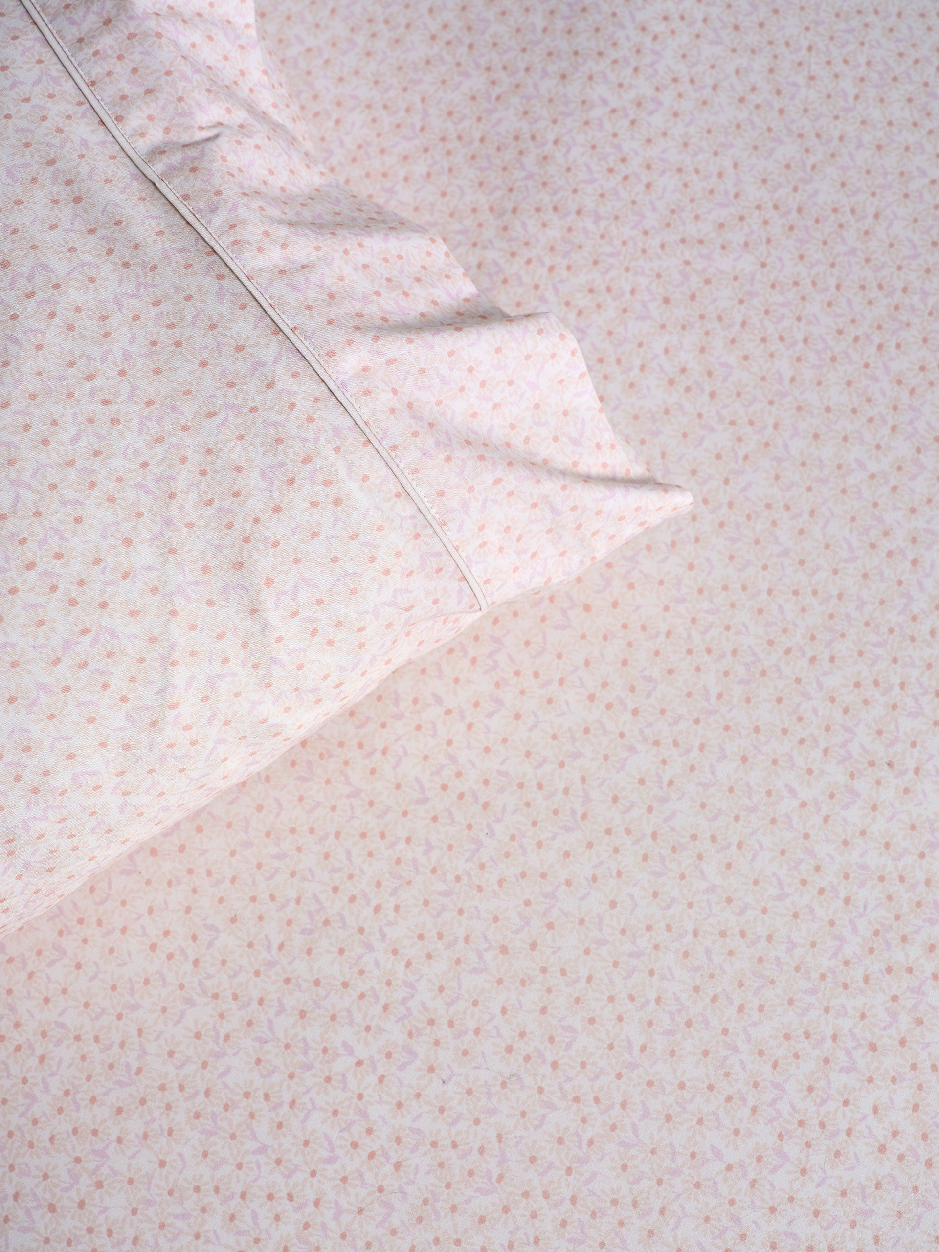 Daisy Meadow Fitted Sheet + Pillowcase Set