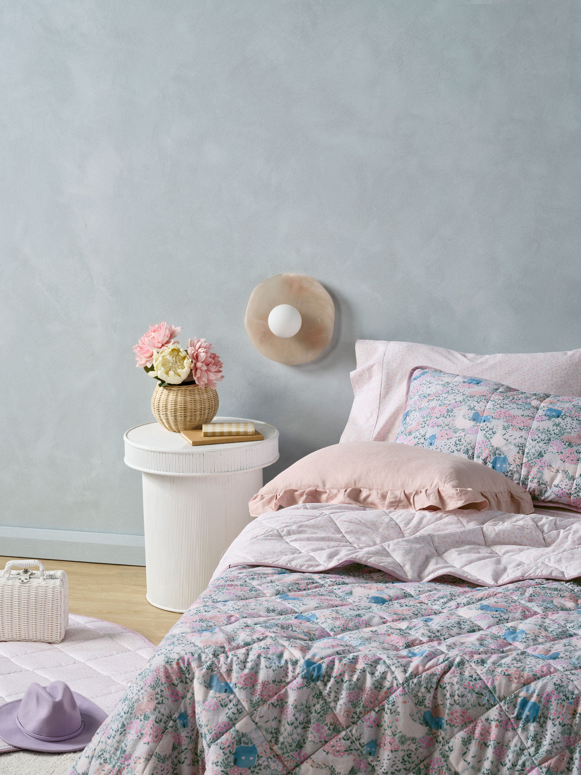 Lottie Coverlet Set