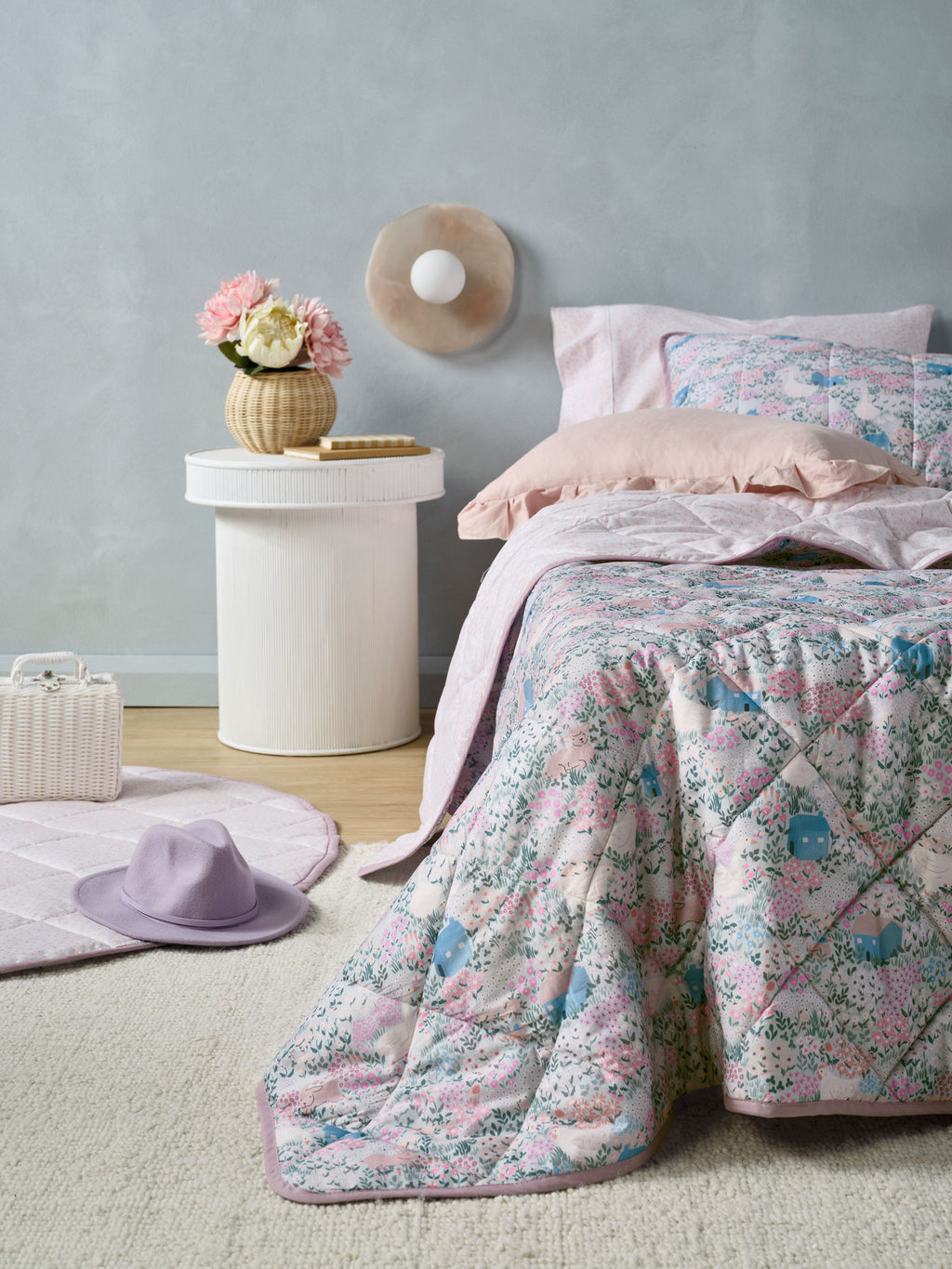 Lottie Coverlet Set