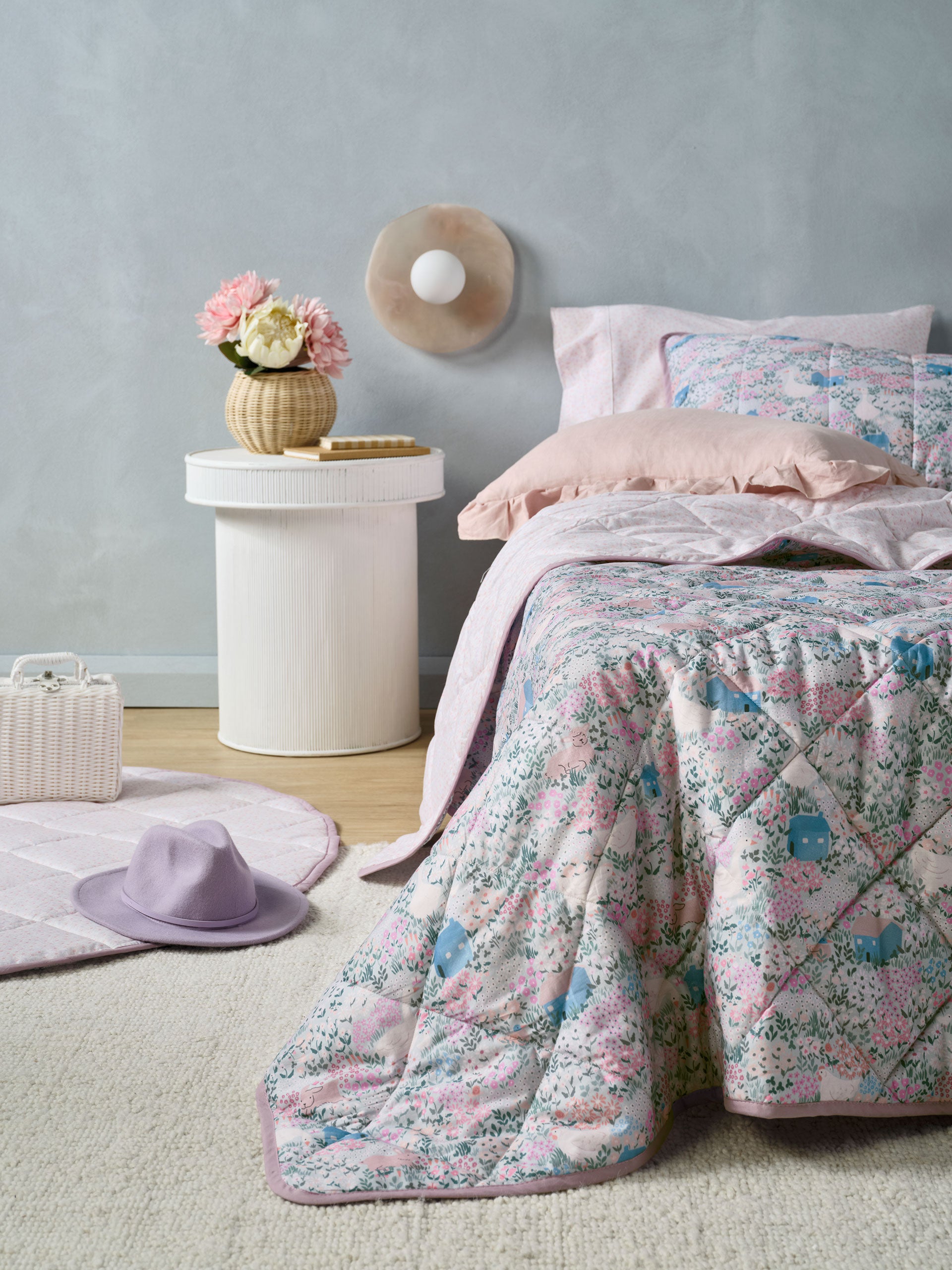 Lottie Coverlet Set