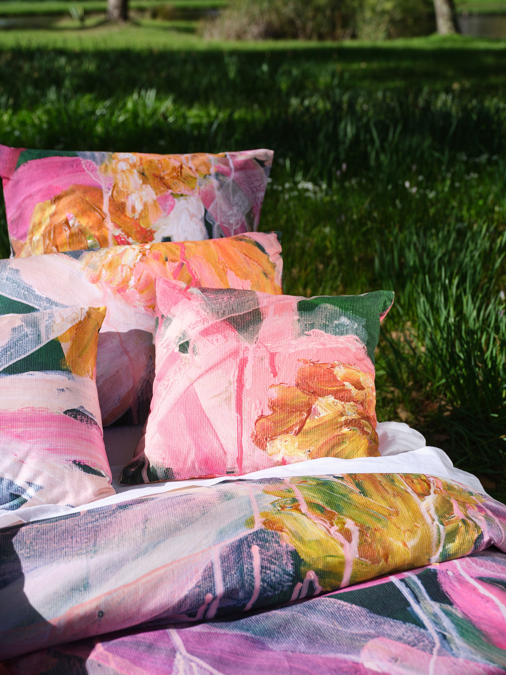 Echinacea Flowers Cushion 48x48cm