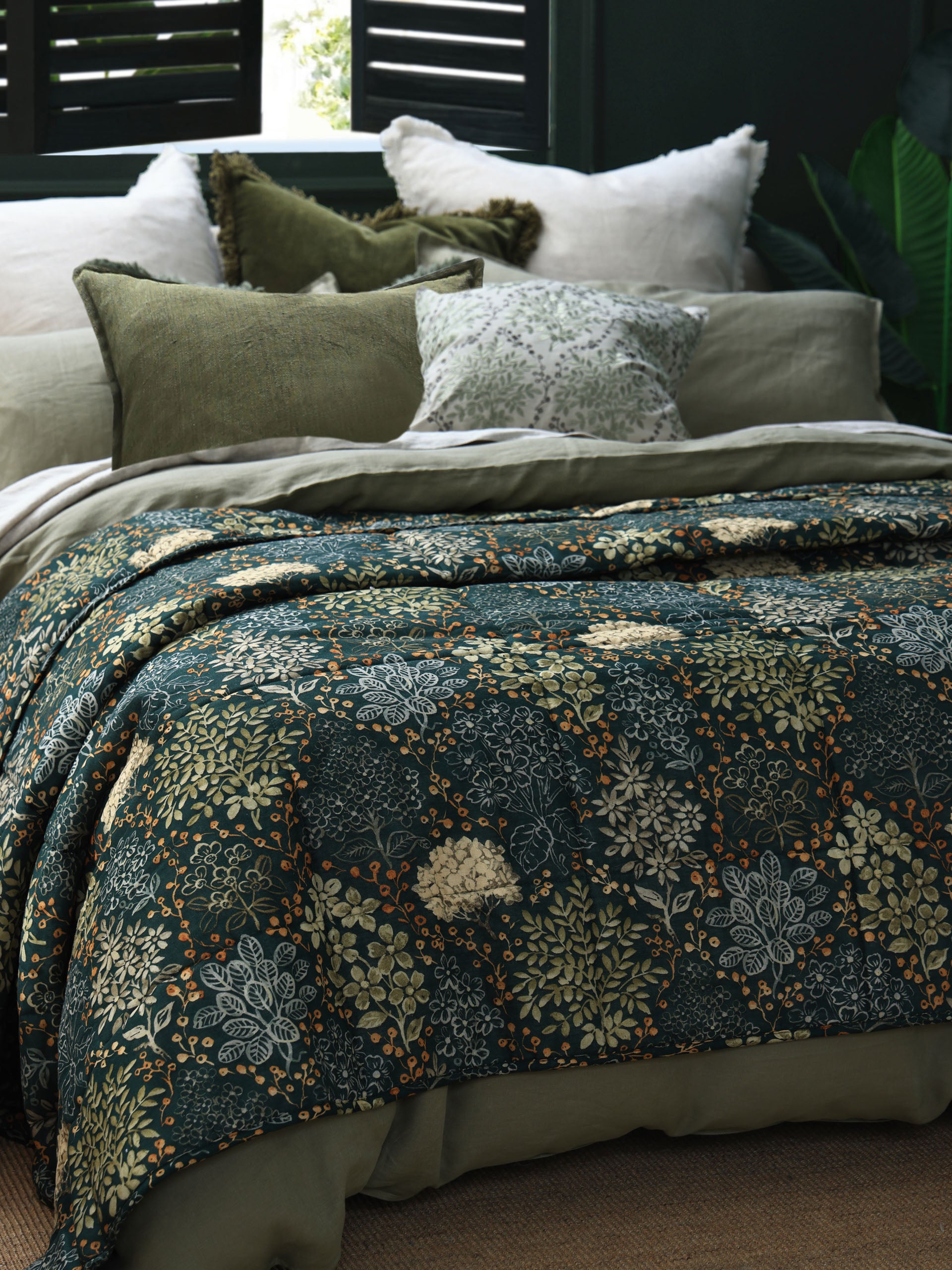 Limetta Coverlet