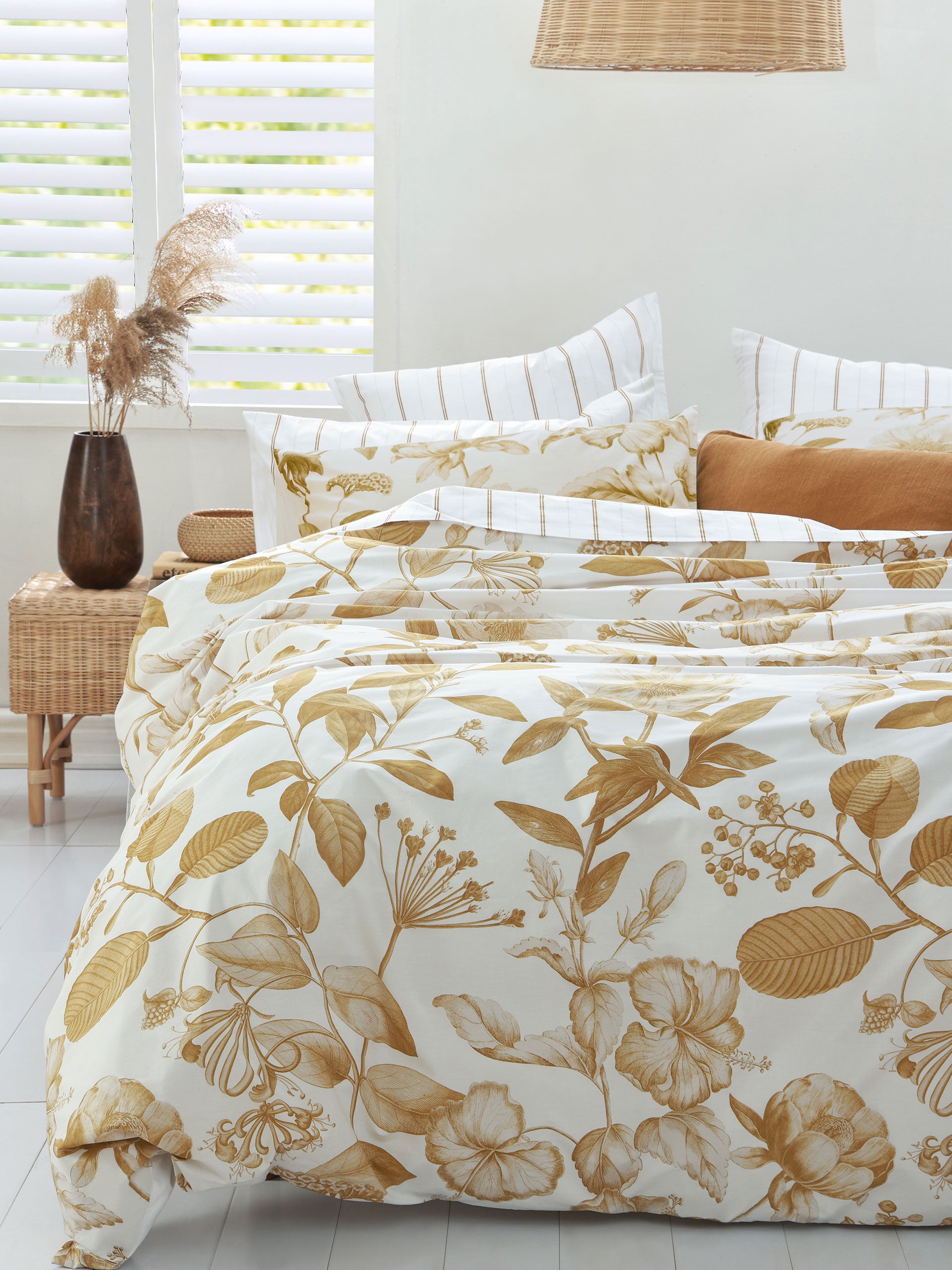 Pure Botanical Ochre Quilt Cover Set