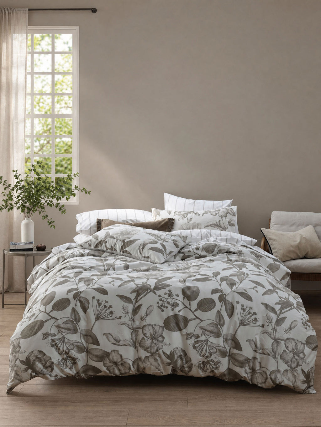 Pure Botanical Taupe Quilt Cover Set