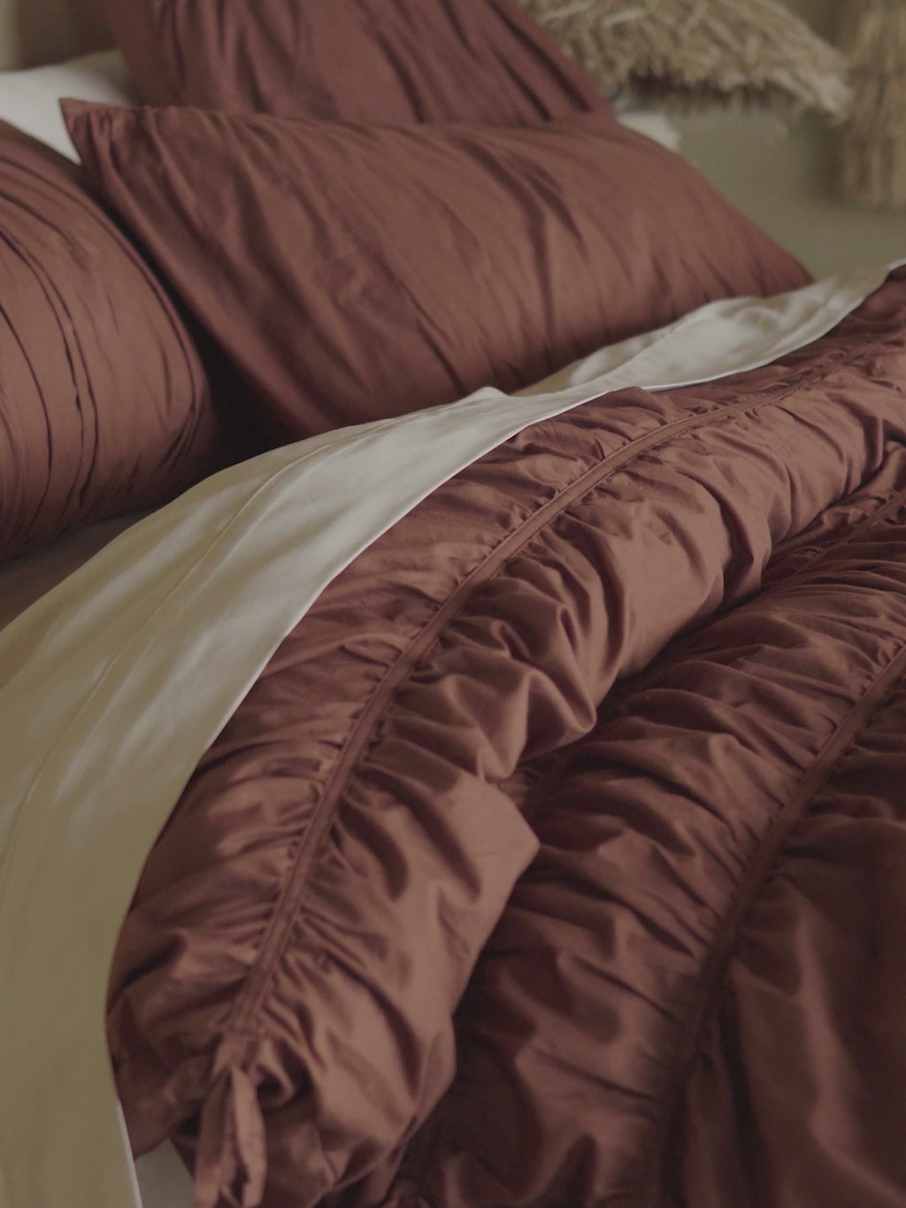 Layla Chocolate Quilt Cover Set
