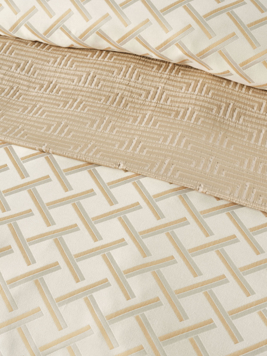 Valeria Champagne Quilt Cover Set