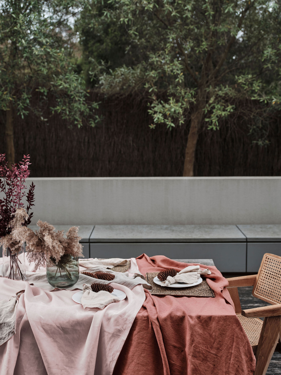 Nimes Rose Tablecloth