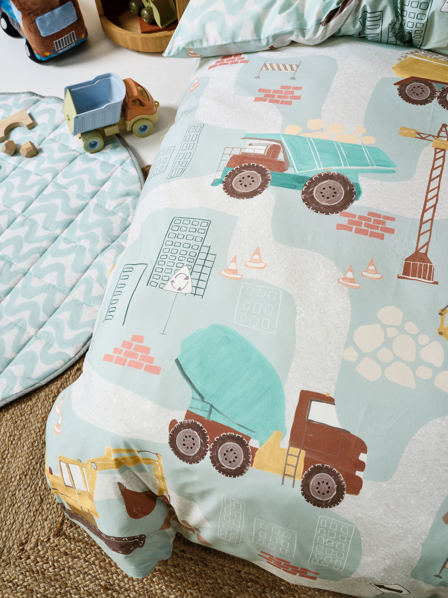 The Big Build Quilt Cover Set