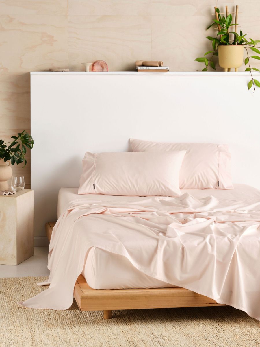 Vienna Pink Sheet Set