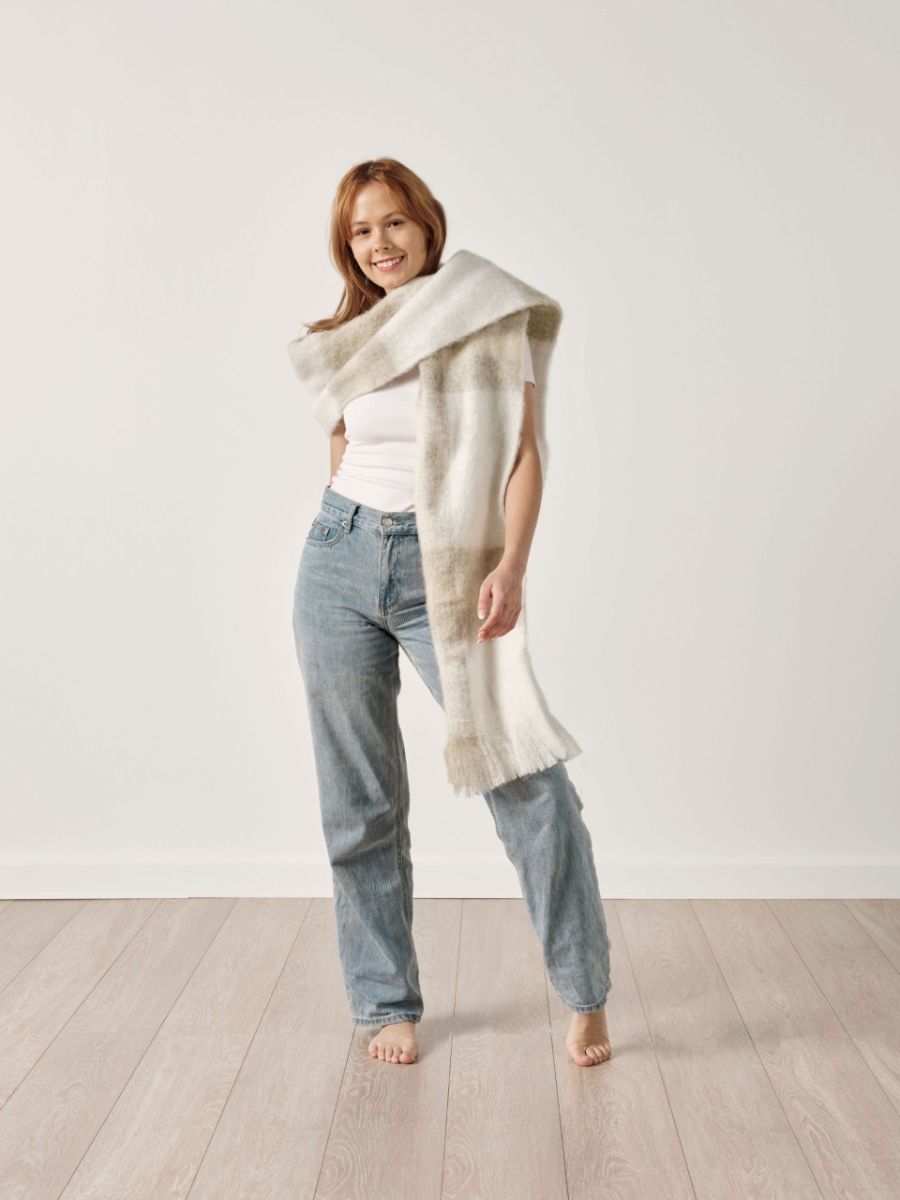 Clover Vanilla Oversized Scarf