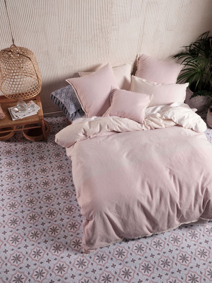 Lagos Blossom Quilt Cover Set