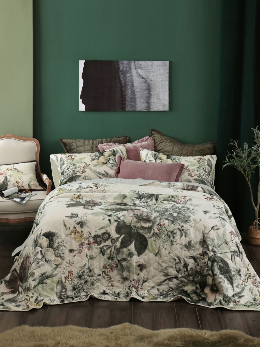 Etoile Coverlet Set