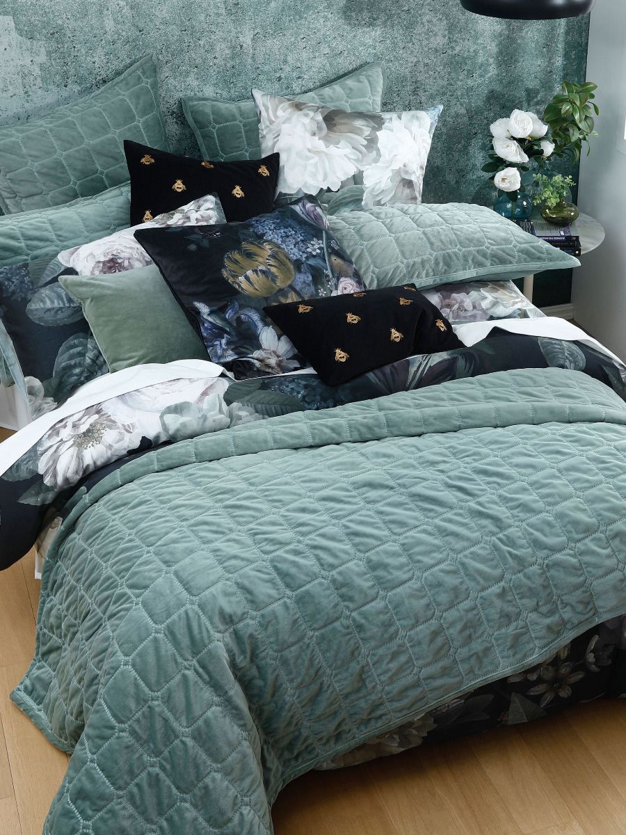 Laurel Bed Cover