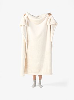 Evora Vanilla Throw