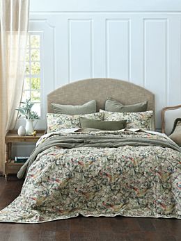 Aravelli Coverlet Set