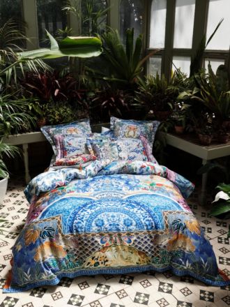 Geisha Gateway Quilt Cover Set