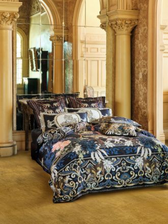 Hollywood Heist Quilt Cover set