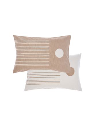 Aida Coral Cushion 40x60cm