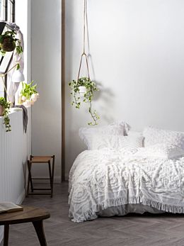 Somers White Bed Cover