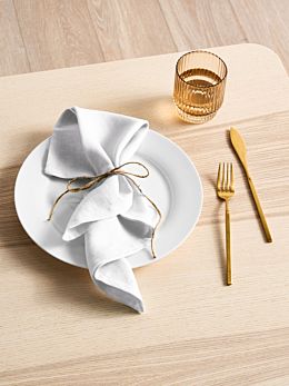 Nimes White Linen 4-Piece Napkin Set