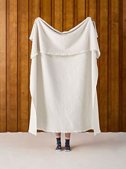 Saltwater Marshmallow Throw