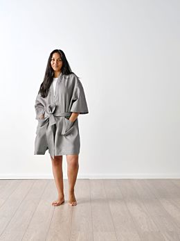 Nimes Ash Linen Short Robe