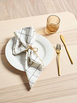 Oxford Grid Cream 4-Piece Napkin Set